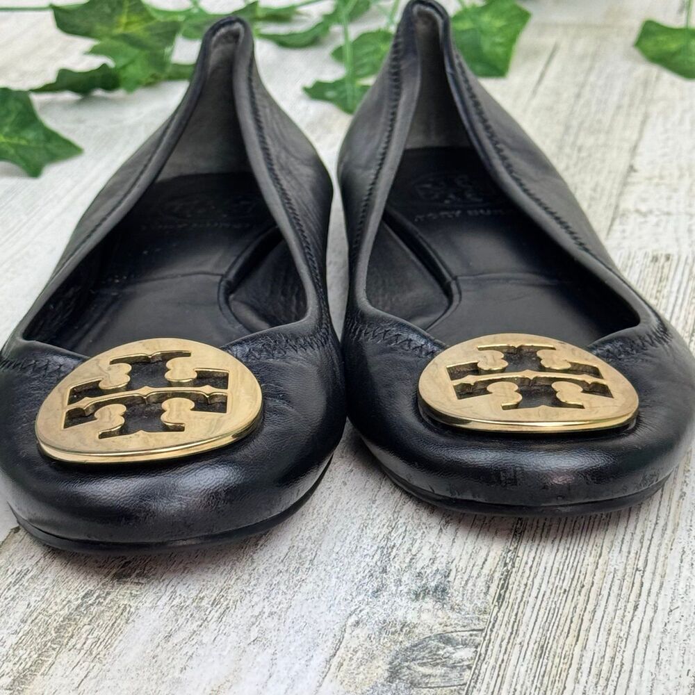 TORY BURCH BLACK BALLERINA BALLET SLIP ON FLATS W/ GOLD LOGO SIZE 6M - Picture 5 of 7